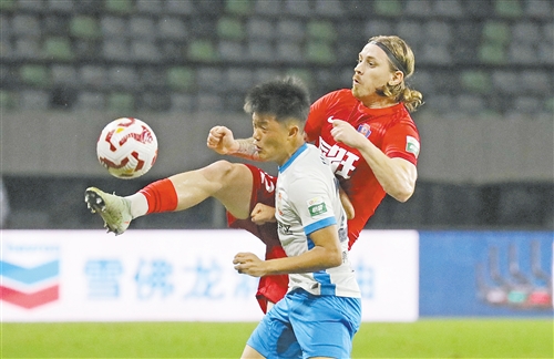 压梅州客家, 门前抢点队, 释放全力进